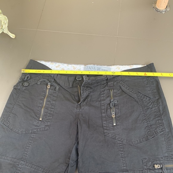 Cargo shorts - Picture 3 of 7